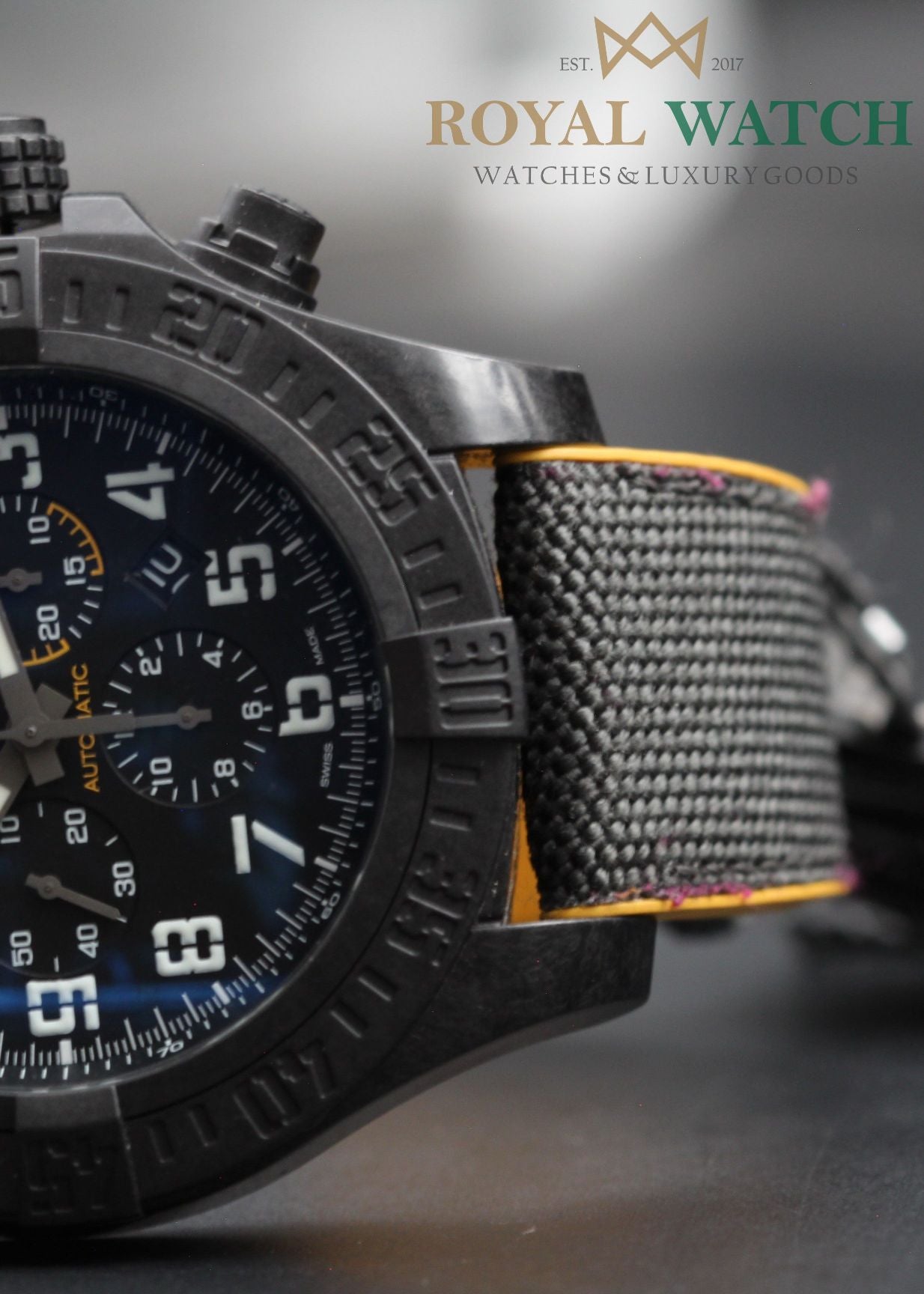 Breitling Avenger Hurricane Breitlight XB0170 E4BF29 257S New