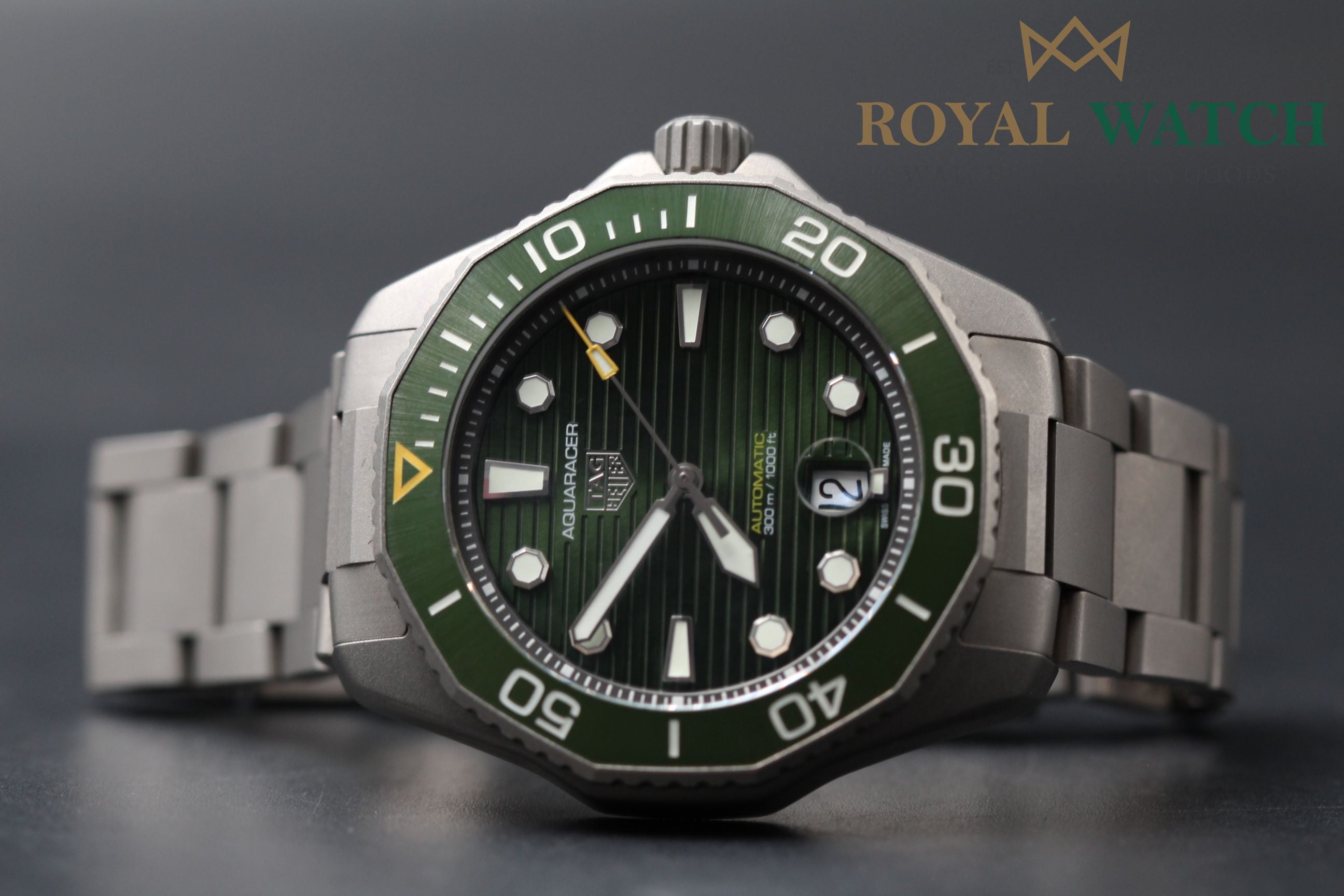 Tag Heuer Aquaracer Professional 300 - WBP208B.BF0631 (Pre-Owned)